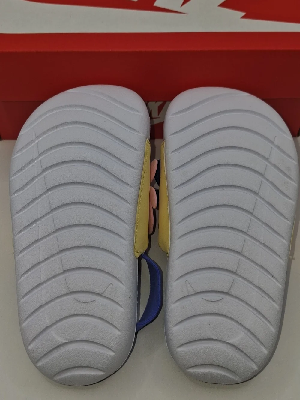 Nike Kawa /Toddler Slides (White/Sapphire/Light Magenta/Soft Yellow) Sz 9C